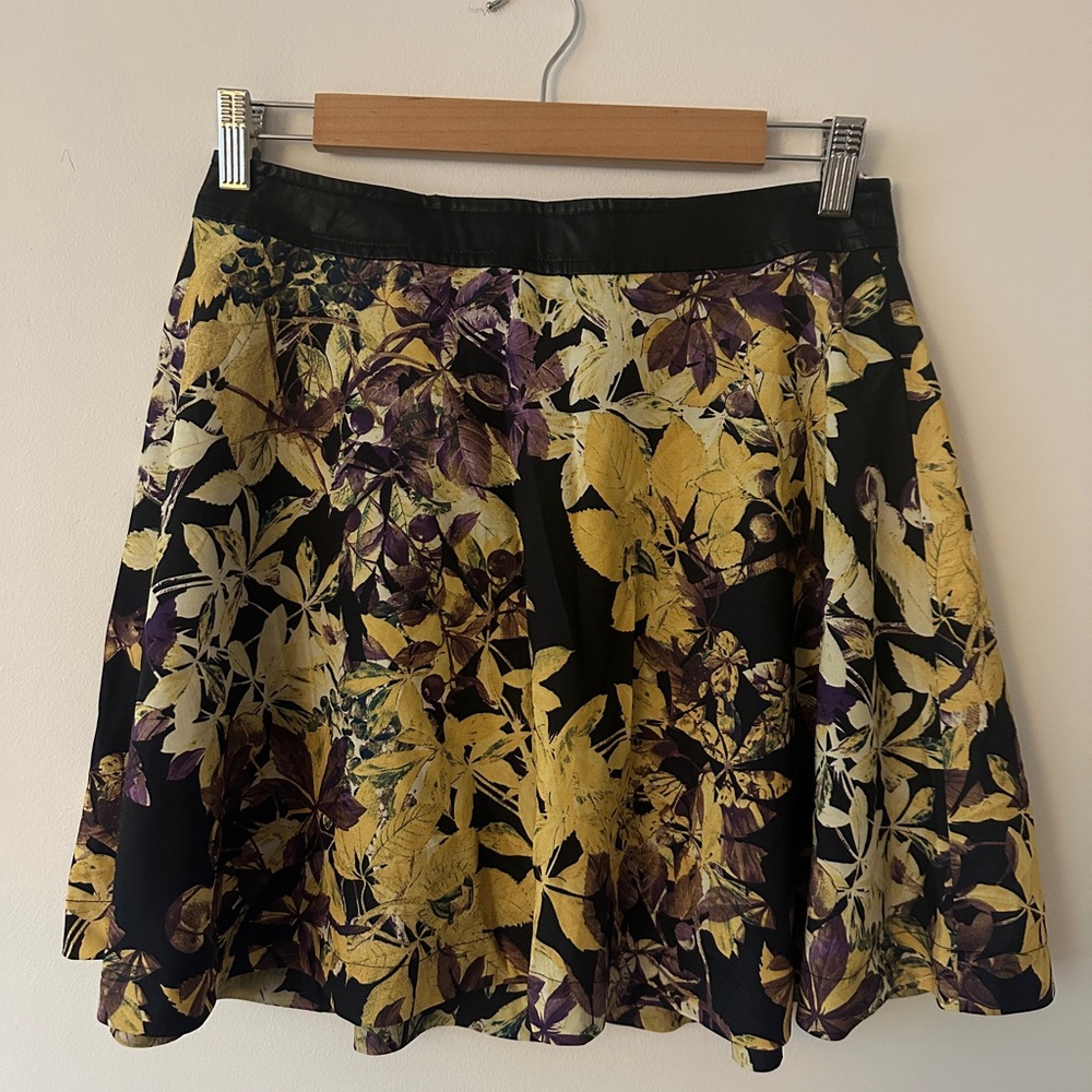 BP NWT Black and Yellow Floral Mini Skirt